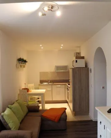 Frankenhof アパート ツィングシュト